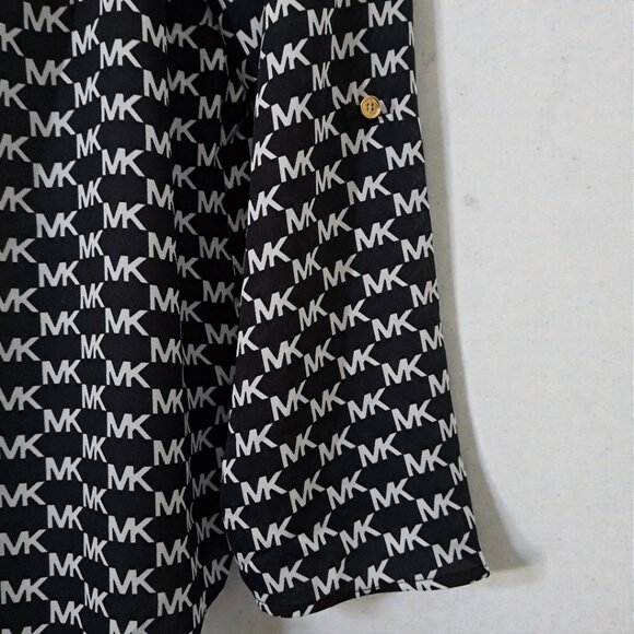 Michael Kors Size 3X, ¾ Sleeve Black & White Logo Top NWT - Picture 5 of 14